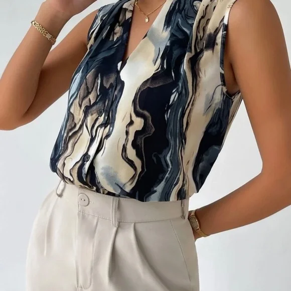2X Host Pick 🎉 Marble Print button front blouse Size S (4) V neck Sleeveless top - Picture 4 of 7